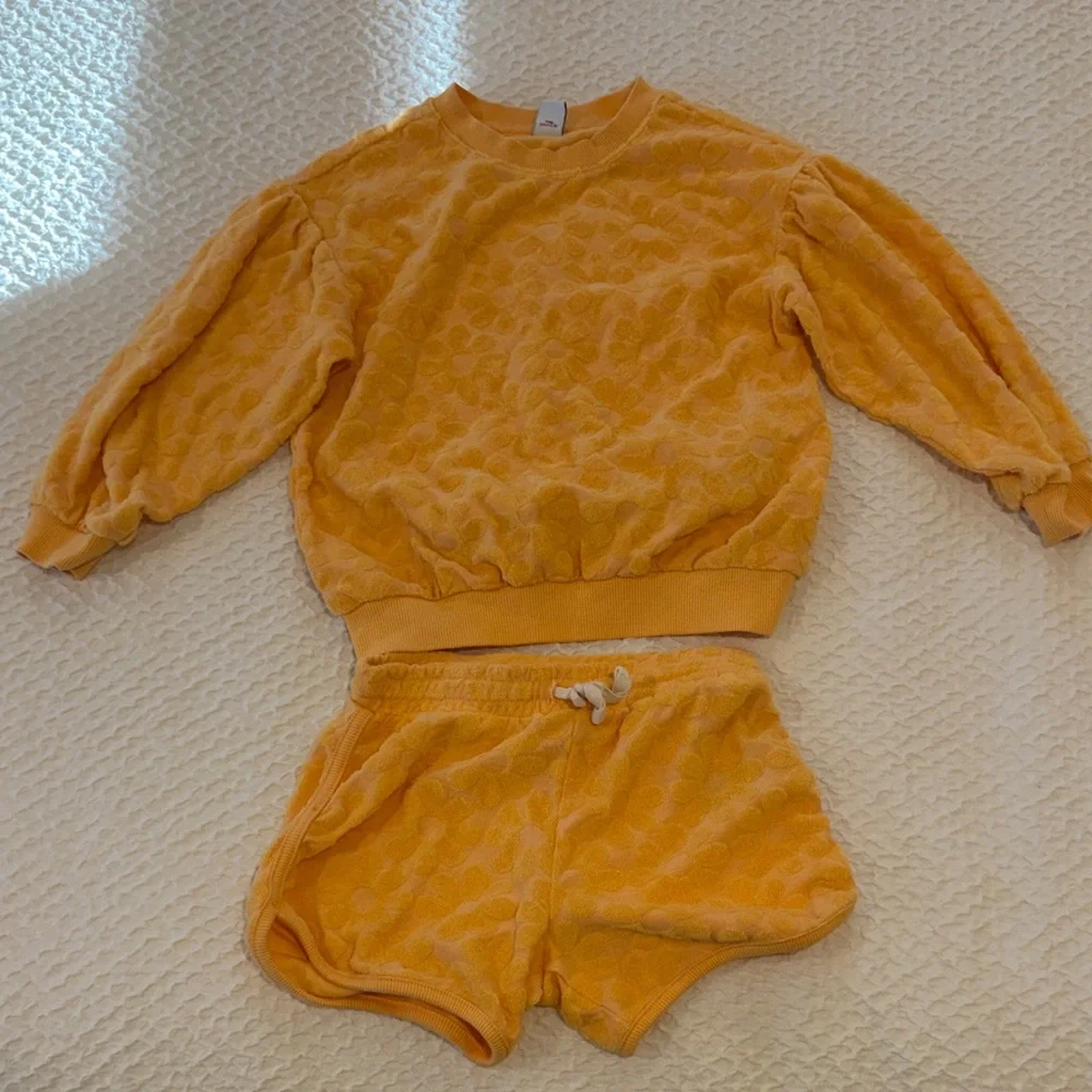 Old Navy Bright Yellow Kids shorts and sweatshirt Outfit